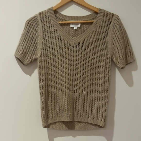 Knit top - Picture 1 of 2